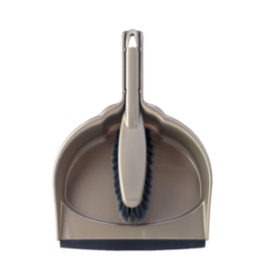 Dustpan and brush set with rubber