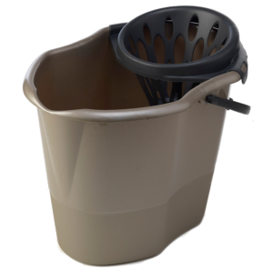 Bucket and wringer